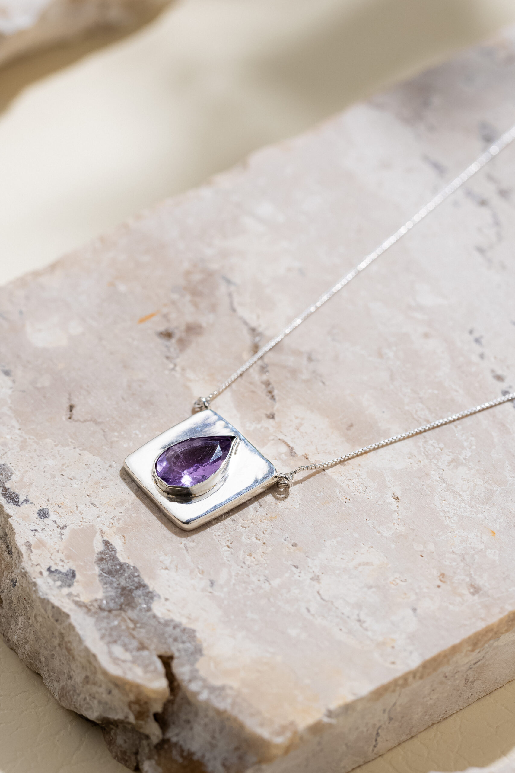 Colar Free Form Quadrado