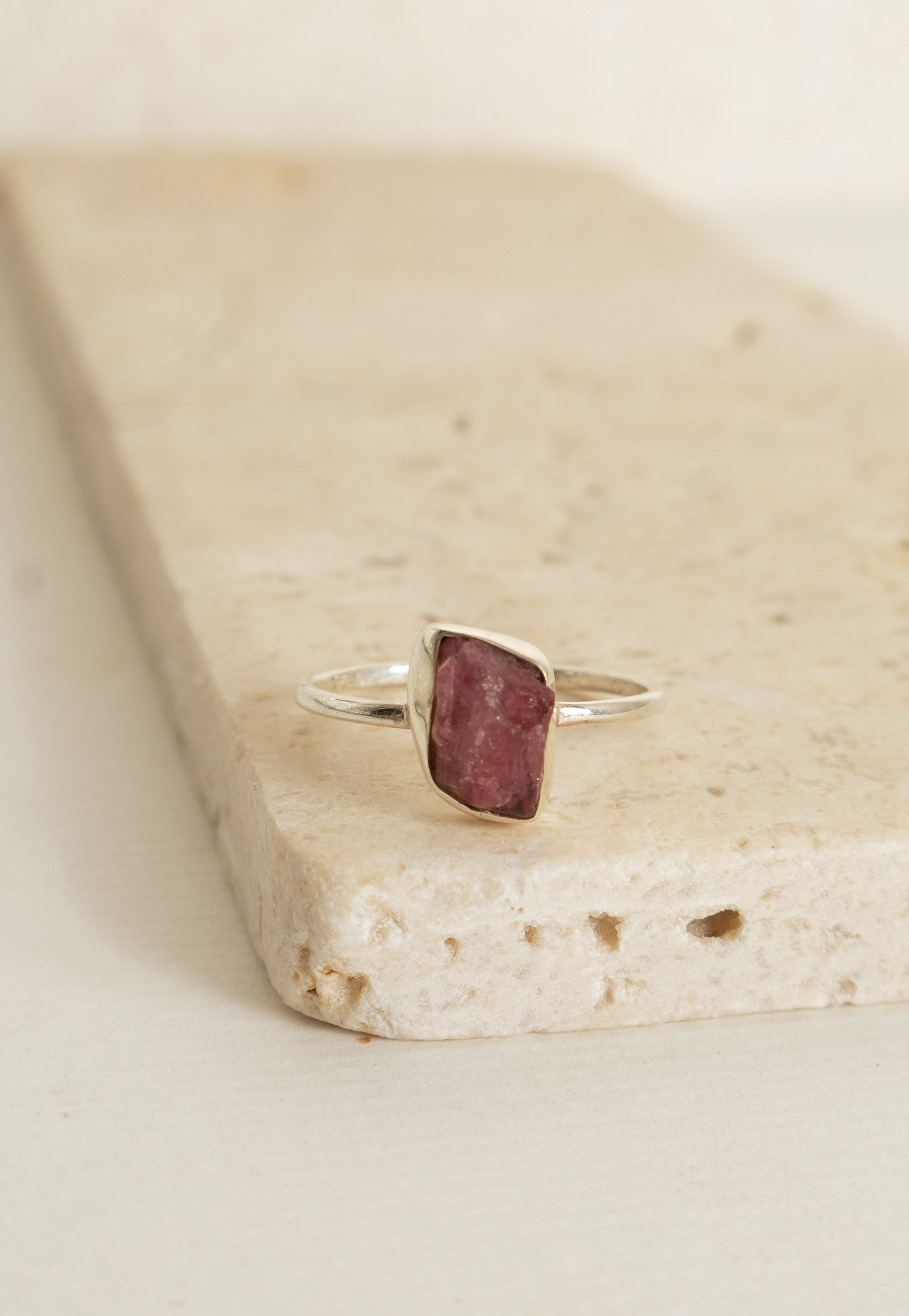 ANEL RUBI BRUTO PRATA 925