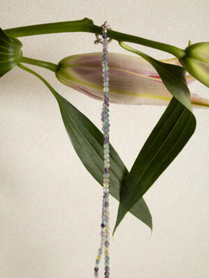 CHOKER PEDRAS NATURAIS LAPIDADAS EM FLUORITA